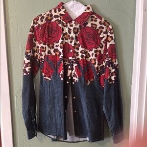 Ranch Dress’n Denim and roses Floral and Leopard Denim Button-Up Shirt